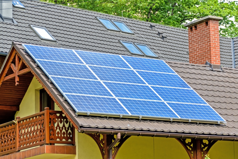 chauffagiste-PLAN D AUPS STE BAUME-min_solar-panels-1477987